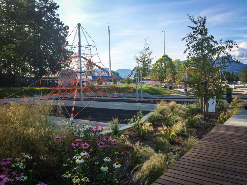 One of the many interesting play sections that run along the Sports Plateau pathway.